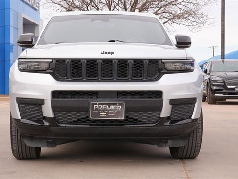 Used 2024 Jeep Grand Cherokee L Laredo image 10