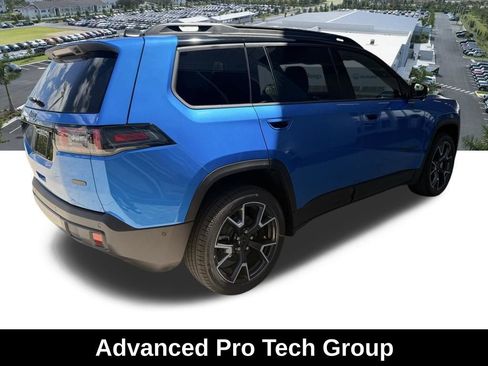 New 2026 Jeep Cherokee Overland w/ Advanced Pro Tech Group image 4