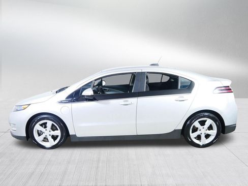 Used 2015 Chevrolet Volt w/ Enhanced Safety Package 1 FWD image 4