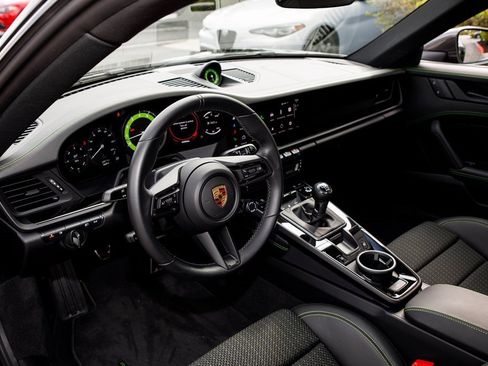 Used 2023 Porsche 911 Carrera T image 25