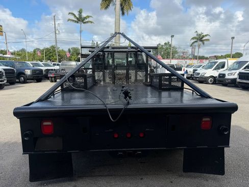 Used 2017 Ford F550 4x4 Crew Cab Super Duty image 4