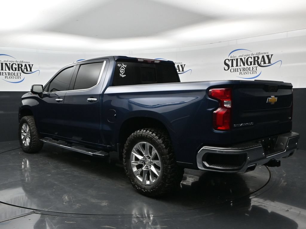 Used 2022 Chevrolet Silverado 1500 LTZ w/ LTZ Premium Package AWD/4WD image 5