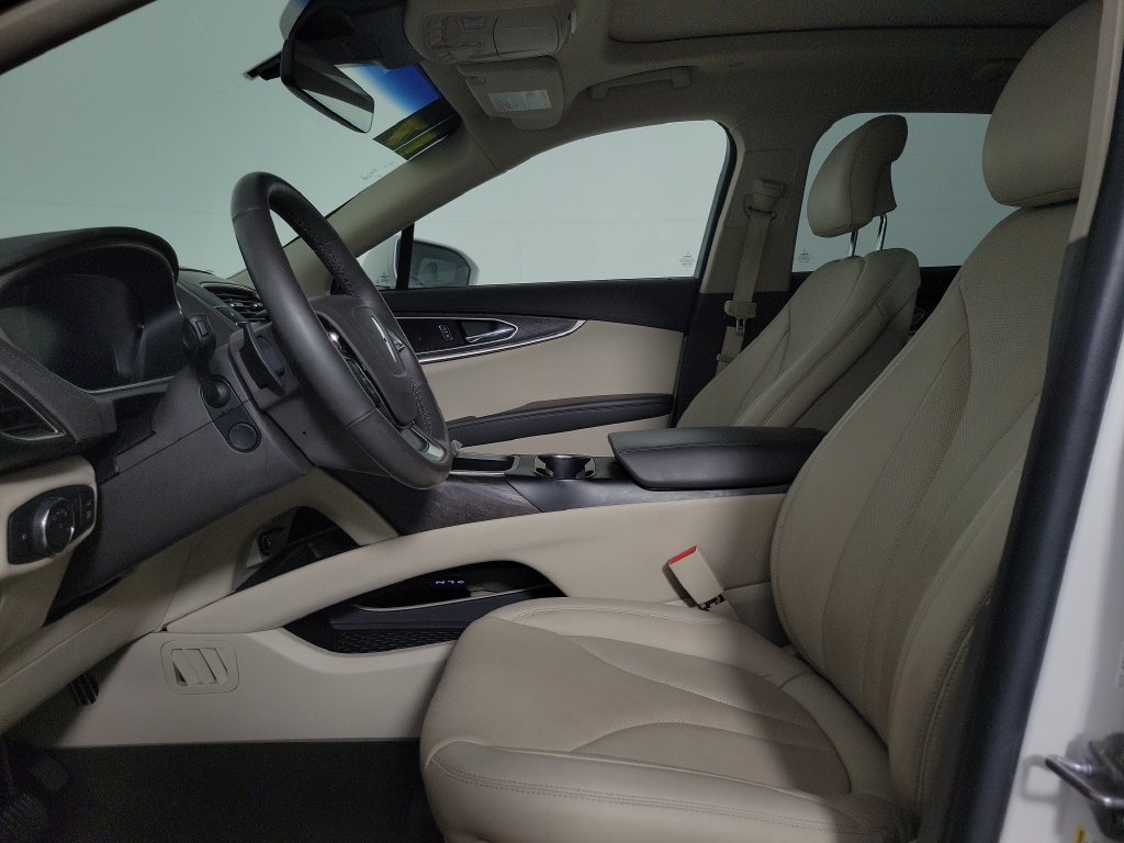 Used 2019 Lincoln Nautilus Reserve FWD image 16