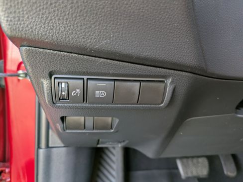 Used 2022 Toyota Corolla Cross LE image 14