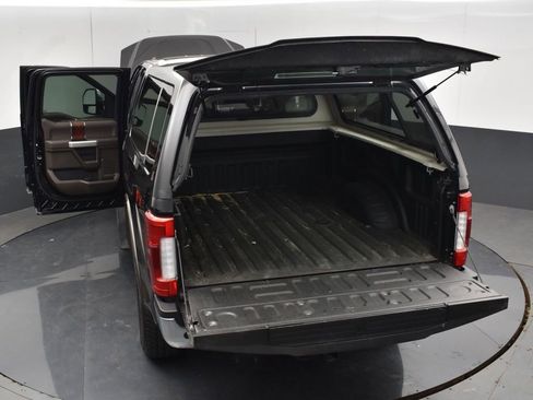 Used 2017 Ford F250 King Ranch w/ King Ranch Ultimate Package AWD/4WD image 5