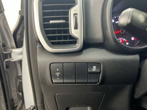 Used 2018 Kia Sportage LX AWD/4WD image 19
