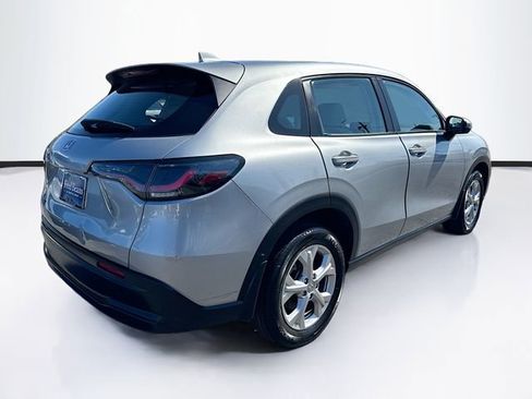 Certified 2024 Honda HR-V LX image 7