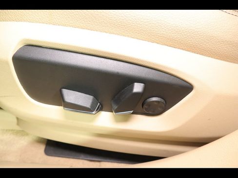 Used 2017 BMW 535i Gran Turismo RWD image 7