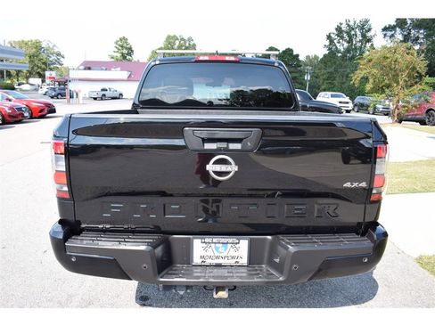 Used 2022 Nissan Frontier S w/ Technology Package image 4