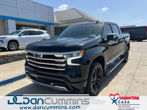 Used 2023 Chevrolet Silverado 1500 High Country w/ Technology Package AWD/4WD image 1