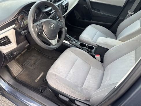 Used 2016 Toyota Corolla LE FWD image 9