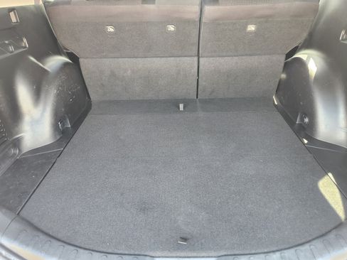 Used 2017 Toyota RAV4 LE FWD image 23