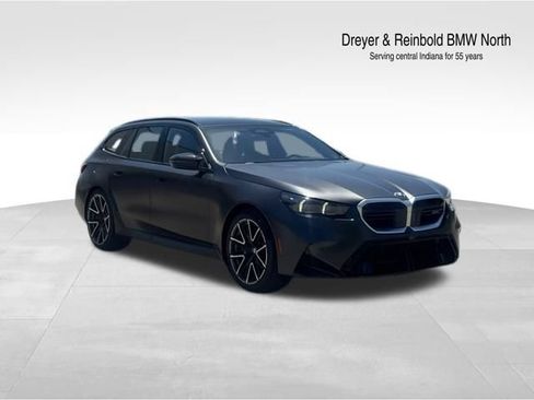 New 2027 BMW M5 Touring AWD/4WD image 9