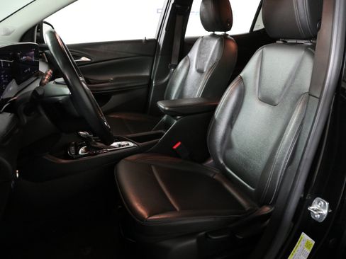 Used 2024 Buick Encore GX Sport Touring FWD image 22