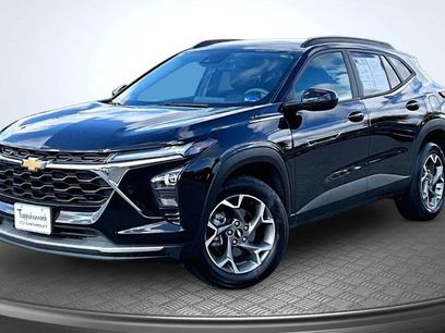 Used 2025 Chevrolet Trax LT