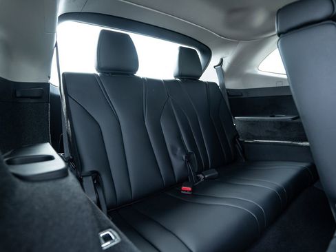 Certified 2023 Acura MDX SH-AWD image 45