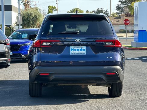 Used 2025 Toyota Grand Highlander FWD image 9
