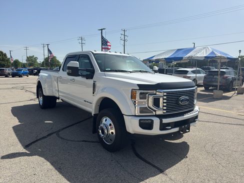Used 2020 Ford F450 Limited w/ FX4 Off-Road Package AWD/4WD image 3