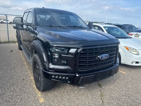 Used 2015 Ford F150 XLT w/ Equipment Group 302A Luxury AWD/4WD image 5
