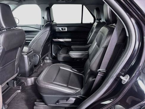 Certified 2023 Ford Explorer XLT w/ Equipment Group 202A AWD/4WD image 23