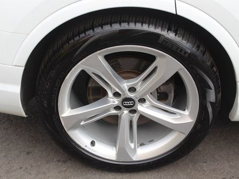 Used 2019 Audi Q7 3.0T Prestige w/ Prestige Package image 30