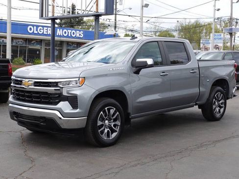 Used 2023 Chevrolet Silverado 1500 LT AWD/4WD image 2