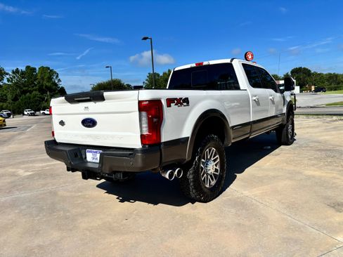 Used 2017 Ford F350 King Ranch w/ King Ranch Ultimate Package image 5