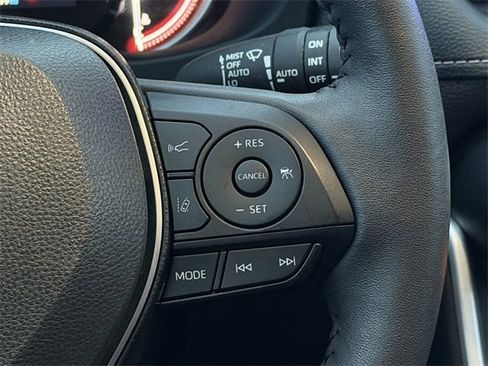 Used 2024 Toyota RAV4 XLE image 28
