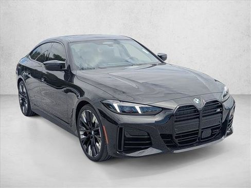 New 2026 BMW M440i w/ Premium Package RWD image 6