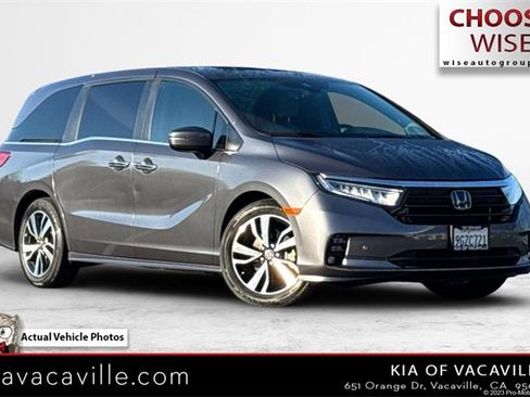 Used 2023 Honda Odyssey Touring image 1