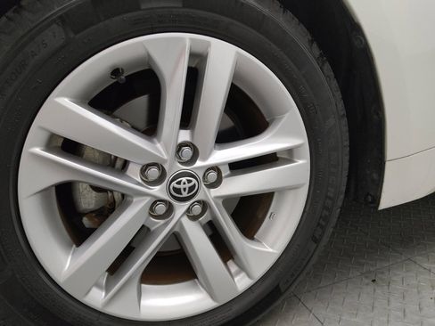 Used 2019 Toyota Corolla SE image 31