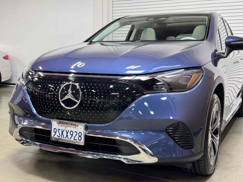 Used 2023 Mercedes-Benz EQE 350+ 4MATIC SUV w/ Exclusive Trim Package image 10