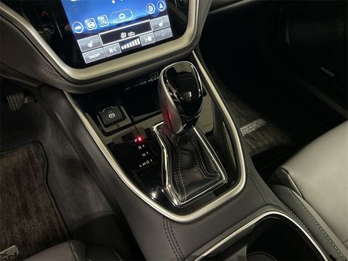 Certified 2025 Subaru Outback Onyx Edition image 22