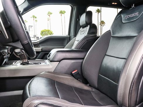 Used 2019 Ford F150 Raptor w/ Equipment Group 802A Luxury AWD/4WD image 31