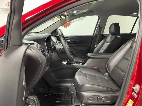 Used 2023 Chevrolet Equinox Premier AWD/4WD image 11