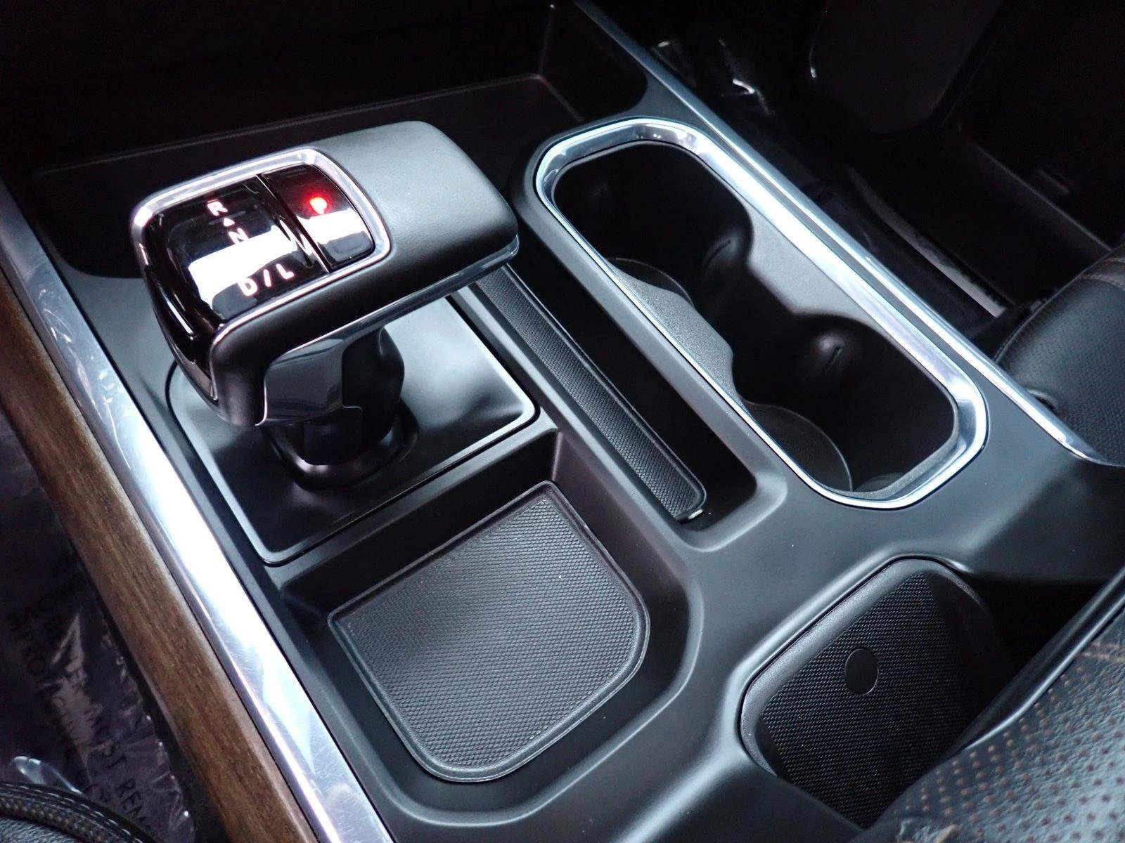 Used 2023 Chevrolet Silverado 1500 High Country w/ High Country Premium Package AWD/4WD image 18