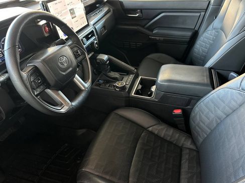 Used 2024 Toyota Tacoma TRD Off-Road w/ TRD Off Road Premium Package AWD/4WD image 9