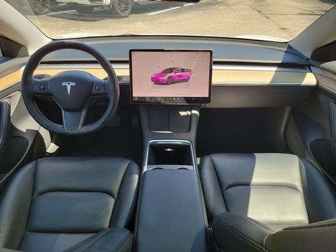 Used 2023 Tesla Model 3 Standard Range RWD image 9