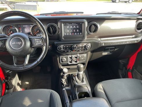 Used 2020 Jeep Wrangler Unlimited Sport image 3