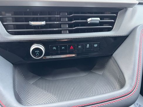 New 2026 Ford Explorer ST-Line w/ ST-Line Street Pack image 25