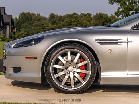 Used 2005 Aston Martin DB9 Coupe RWD image 4