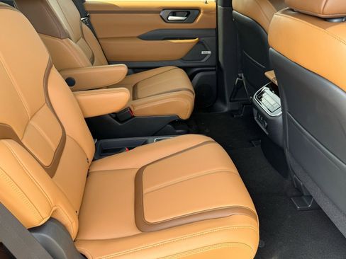 New 2026 Nissan Armada SL w/ Captain's Chari Seat Package image 26