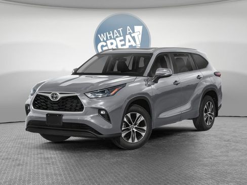 New 2026 Toyota Highlander Platinum AWD/4WD image 1