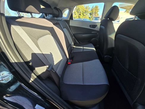 Used 2019 Hyundai Kona SE image 14