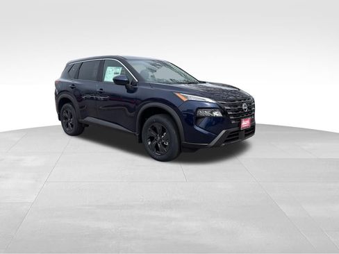 New 2026 Nissan Rogue SV image 7