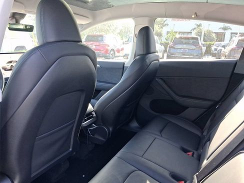 Used 2024 Tesla Model Y Long Range AWD/4WD image 8