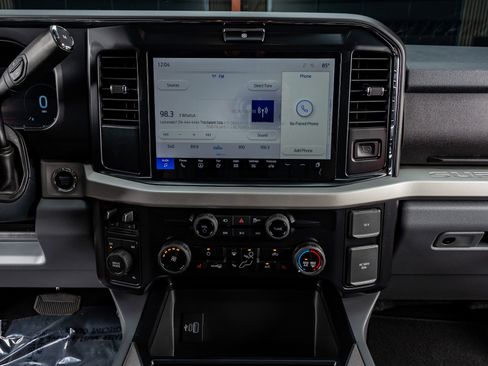 Used 2026 Ford F250 XLT w/ XLT Premium Package image 24