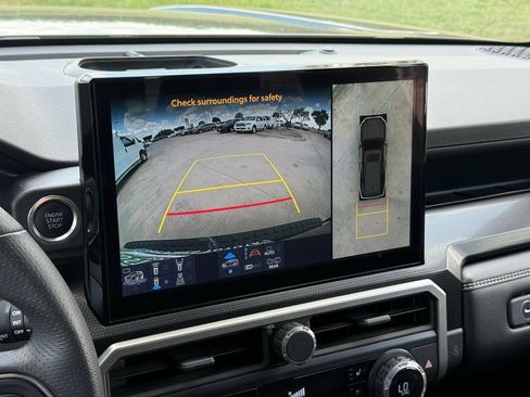 Used 2026 Toyota 4Runner Limited AWD/4WD image 16