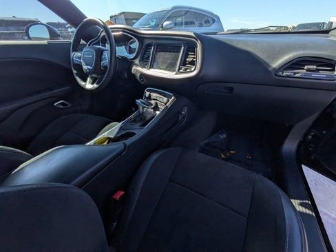 Used 2016 Dodge Challenger R/T Scat Pack image 10