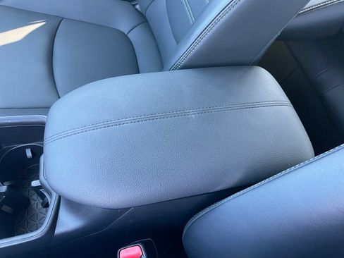 Used 2023 Toyota RAV4 XLE Premium AWD/4WD image 41